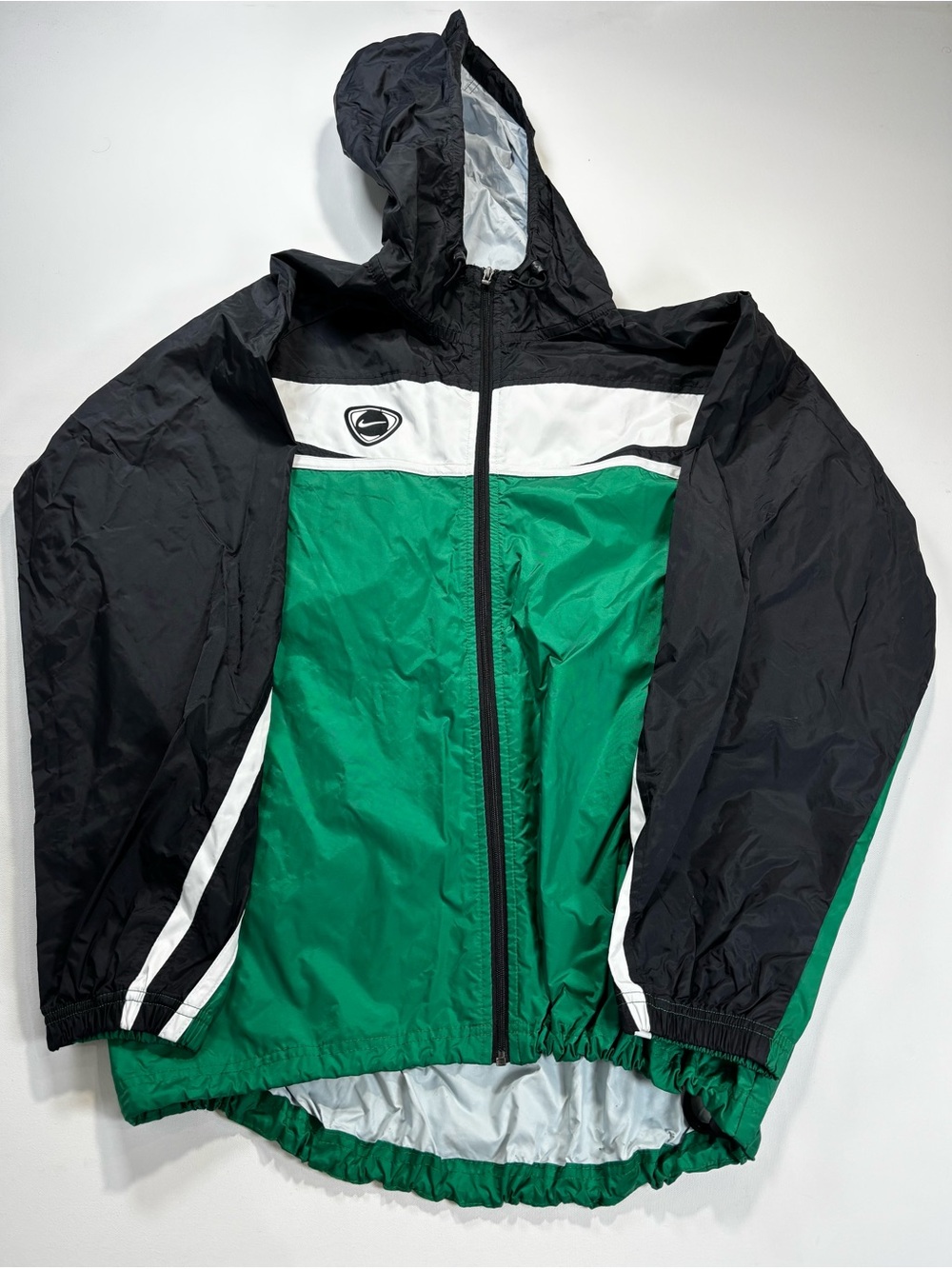 Nike Vintage Black, Green & White Hooded Windbreaker Jacket